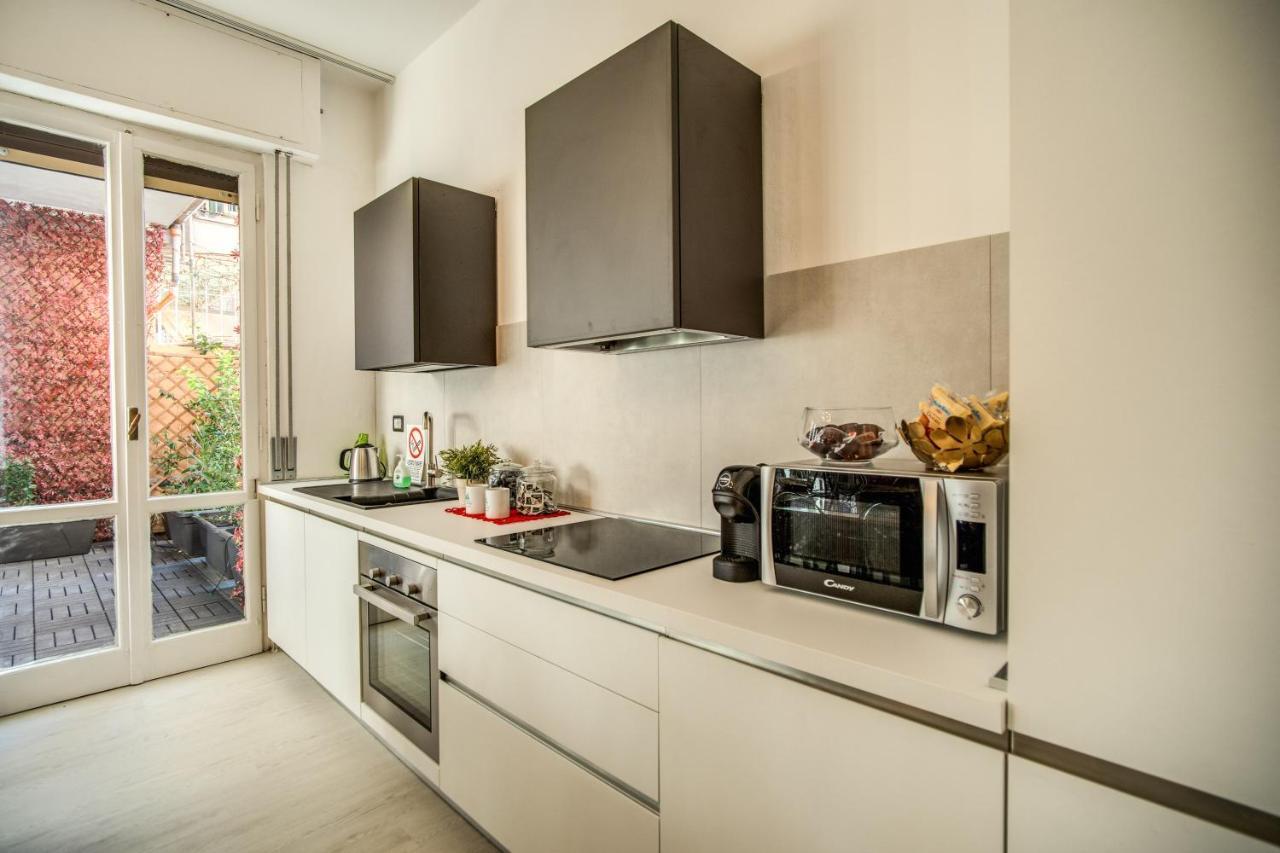 Aweshomeitaly - White Mirrors Apartment Pisa Exteriör bild